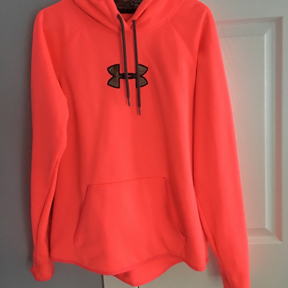 Under Armour Sweatshirt